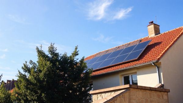 Astuces incontournables pour maximiser vos panneaux solaires à Bordeaux